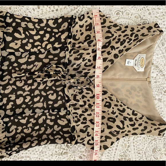 Silk animal print, sleeveless dress - Picture 5 of 11